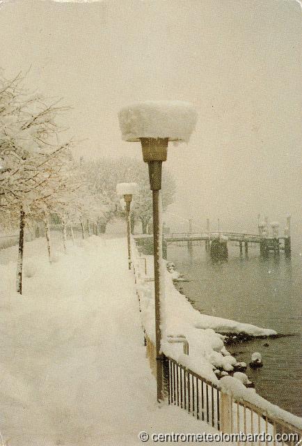 01.jpg - Dongo (CO), alto Lario. (Meteocomo.it - dal libro "Como e il Lario sotto la neve")